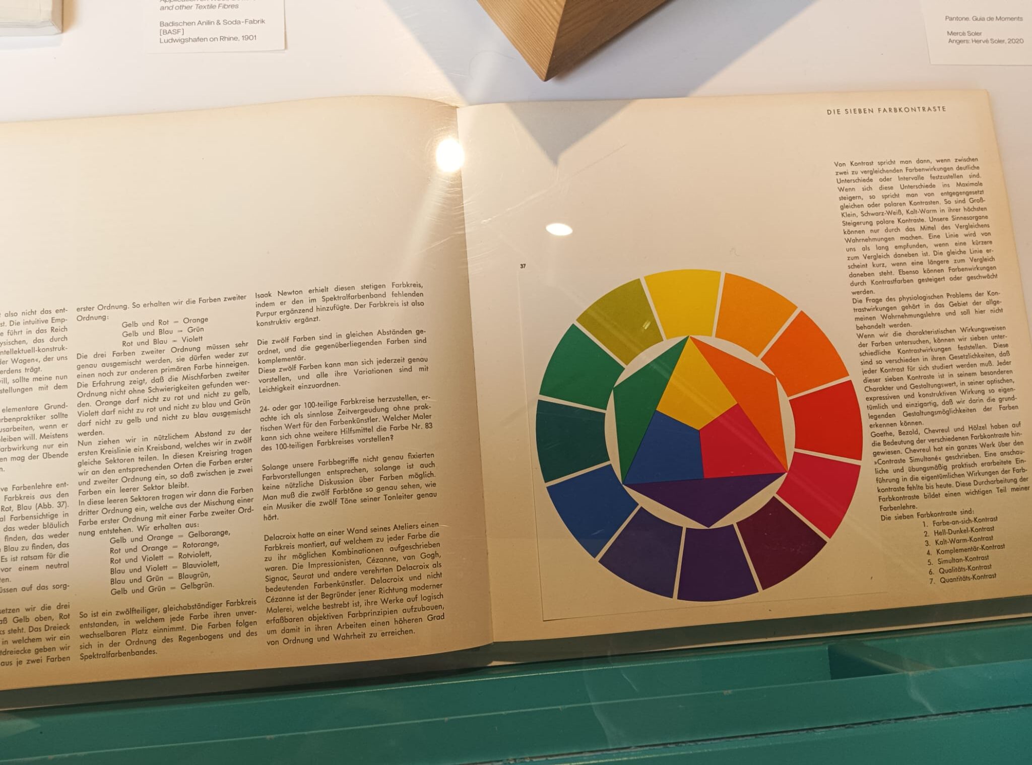 Círculo cromático de Itten